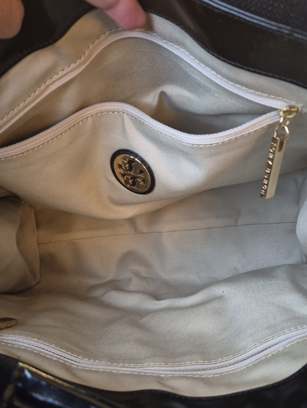Tory Burch Tote - Picture 7 of 16